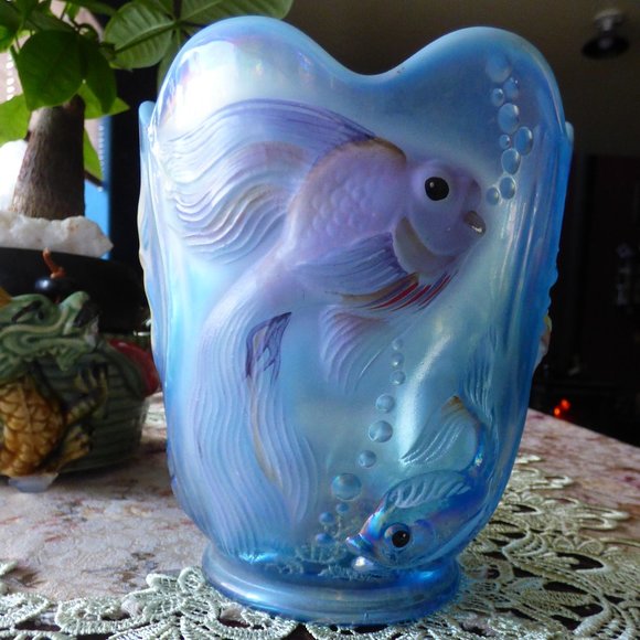 FENTON BLUE OPALESCENT SCALLOPED RIM FISH BOWL VASE PLANTER HANDPAINTED SIGNED - Picture 2 of 14